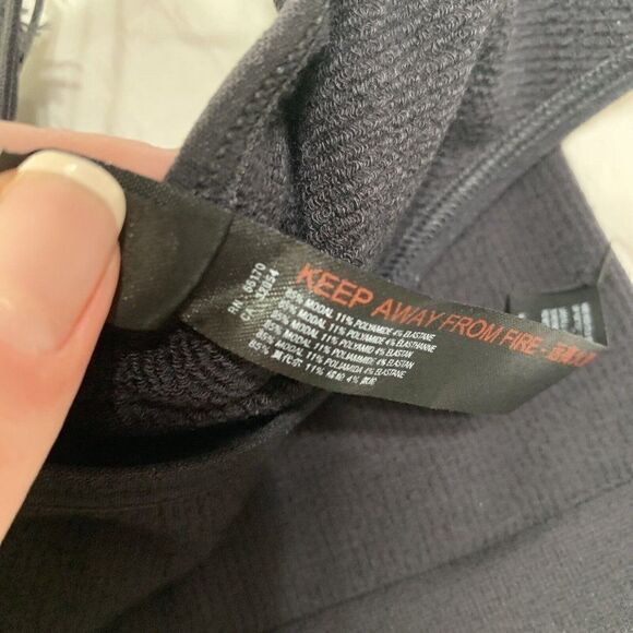 Out From Under Urban Outfitters Solid Black Crop Tank Top Xs Small - Picture 4 of 4